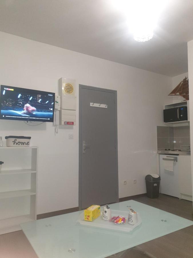 Studio Meuble Au Rdc , Proche Lac エクスレバン エクステリア 写真
