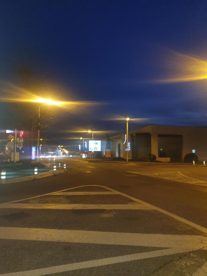 Studio Meuble Au Rdc , Proche Lac エクスレバン エクステリア 写真